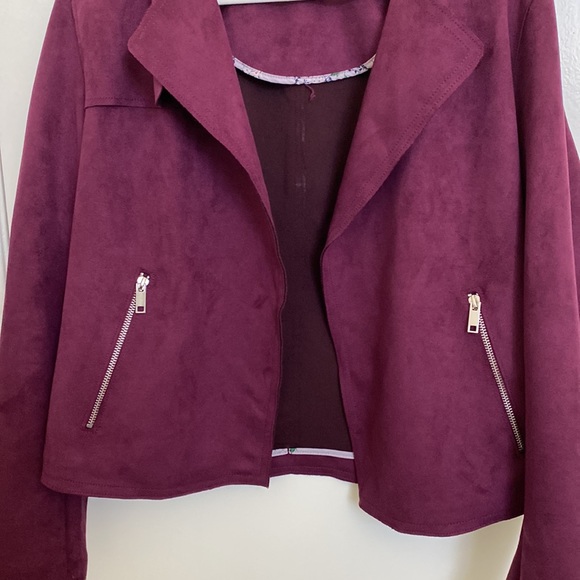 Tahari Faux leather maroon open front jacket live show price !! - Picture 3 of 4